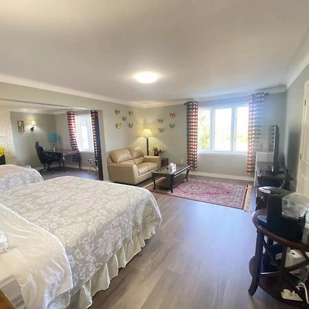 Butterfly Manor Bed & Breakfast Niagara Falls Exterior photo