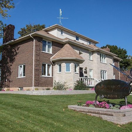 Butterfly Manor Bed & Breakfast Niagara Falls Exterior photo