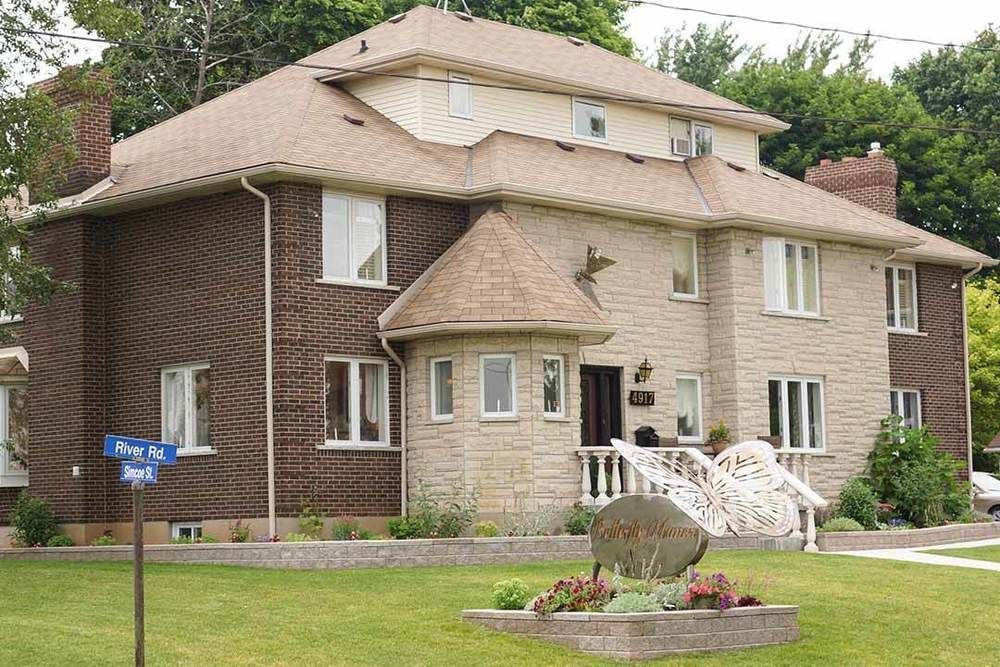 Butterfly Manor Bed & Breakfast Niagara Falls Exterior photo